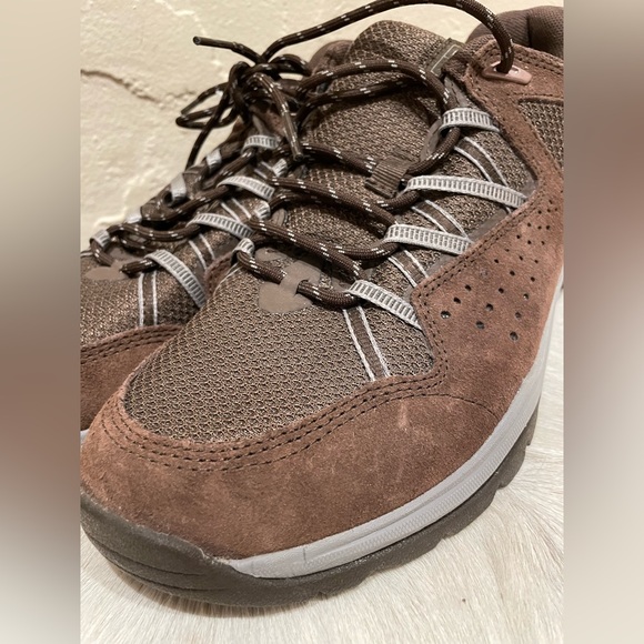 NEW BALANCE Women’s Brown Hiking Walking Shoes - wide fit - Picture 9 of 11